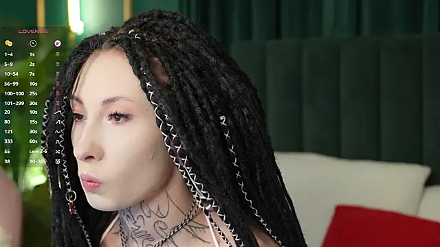 roxy morrison x online show from 03/19/26, 05:35