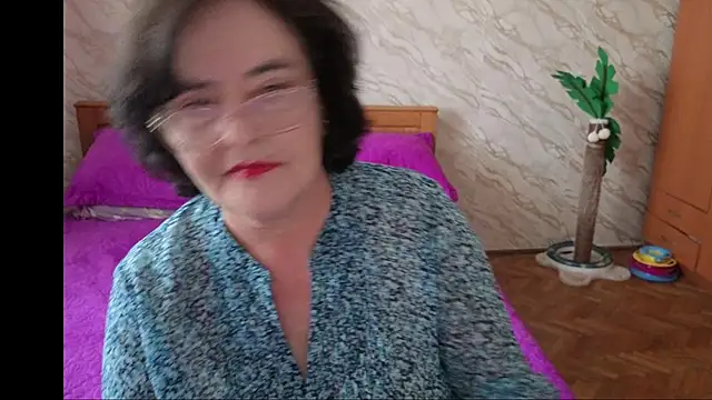 xMaryxAnne online show from 04/04/26, 02:56