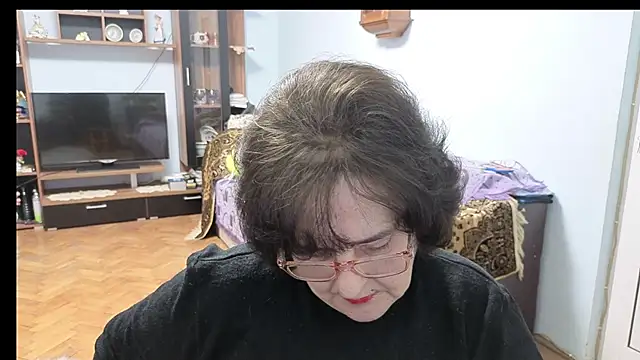 Snapshot of xMaryxAnne chatting on 02/23/26, 06:30 xMaryxAnne online show from 02/23/26, 06:30