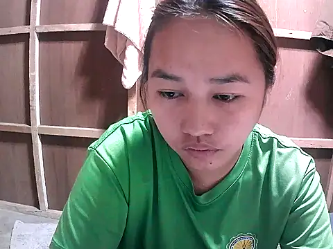 Snapshot of Cloudette_17 chatting on 02/16/26, 05:39 Cloudette 17 online show from 02/16/26, 05:39