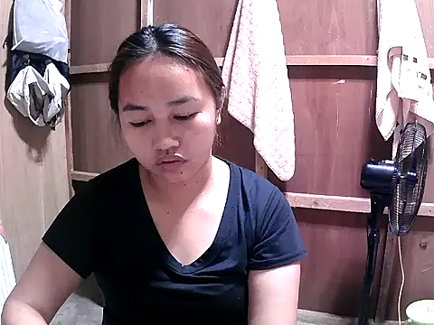 Snapshot of Cloudette_17 chatting on 02/28/26, 10:15 Cloudette 17 online show from 02/28/26, 10:15