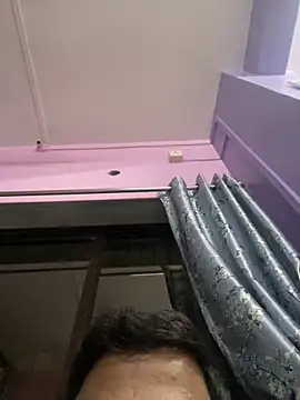 hassuniii online show from 02/26/26, 08:42