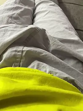 hassuniii online show from 02/10/26, 04:11