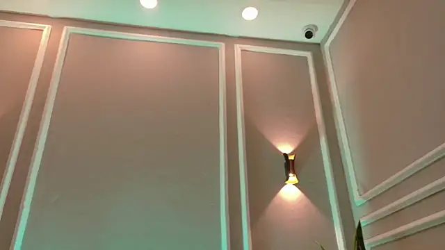 SuzyFox  online show from 03/15/26, 08:05