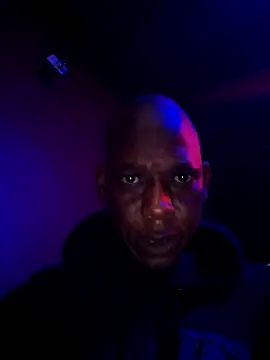 Snapshot of smallt98 chatting on 02/15/26, 07:46 smallt98 online show from 02/15/26, 07:46