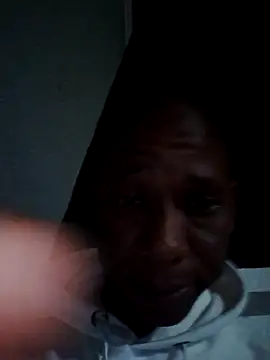 Snapshot of smallt98 chatting on 02/14/26, 10:54 smallt98 online show from 02/14/26, 10:54