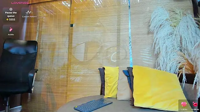 sophieBlair  online show from 03/08/26, 07:06