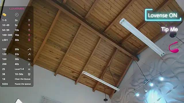 sophieBlair  online show from 04/10/26, 07:10