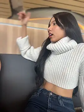 jadelaurent online show from 03/26/26, 07:34