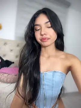 jadelaurent online show from 07/05/26, 12:48