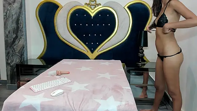 LinaSalazar online show from 02/16/26, 07:23