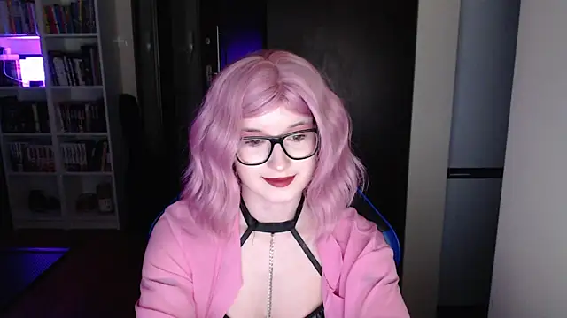 LunaXcherry online show from 03/26/26, 05:44