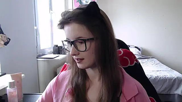 LunaXcherry online show from 06/13/26, 11:08
