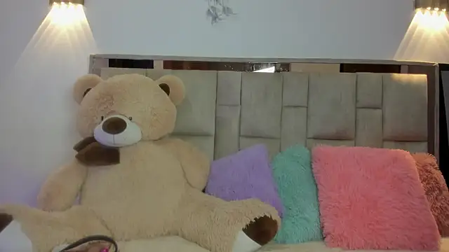 JuliettaArlet online show from 04/21/26, 11:06