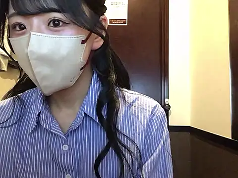 Snapshot of cocomi-coco0209 chatting on 04/24/26, 08:22 cocomi-coco0209 online show from 04/24/26, 08:22