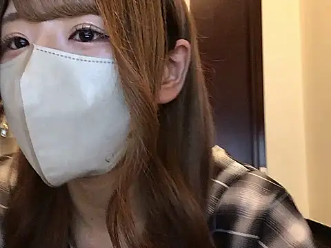Snapshot of cocomi-coco0209 chatting on 04/22/26, 04:36 cocomi-coco0209 online show from 04/22/26, 04:36
