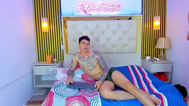 Adventurous Boys online show from 04/12/26, 02:20