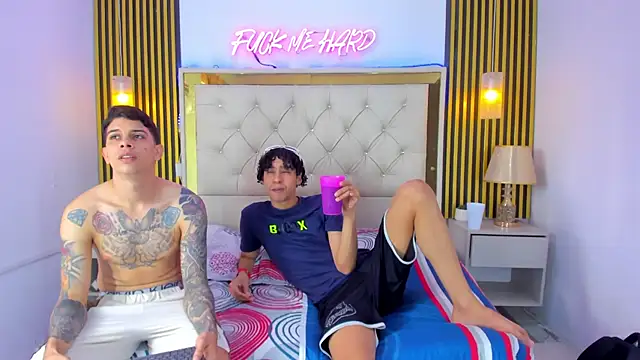 Adventurous Boys online show from 04/13/26, 06:01