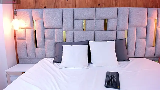 Nikky Red  online show from 02/12/26, 04:23