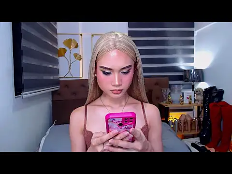 JuicyCockThea online show from 04/29/26, 06:14