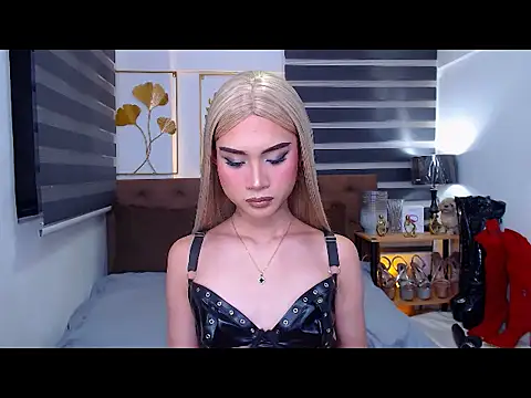 JuicyCockThea online show from 05/25/26, 12:59