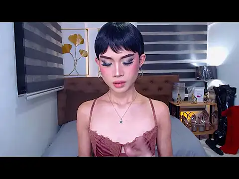 Snapshot of JuicyCockThea chatting on 06/23/26, 02:26 JuicyCockThea online show from 06/23/26, 02:26