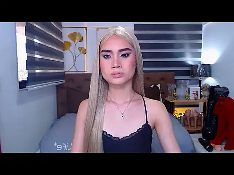 JuicyCockThea online show from 04/13/26, 01:31