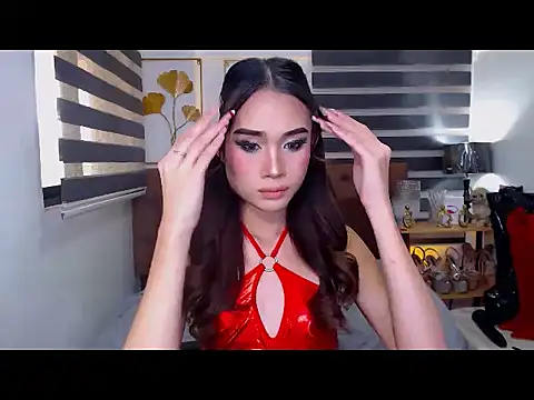 Snapshot of JuicyCockThea chatting on 07/15/26, 02:07 JuicyCockThea online show from 07/15/26, 02:07