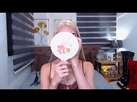 JuicyCockThea online show from 05/31/26, 09:04