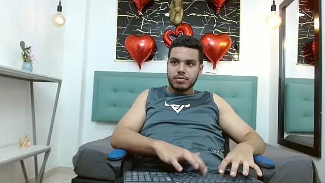 Snapshot of Trevor_Ash chatting on 02/23/26, 03:52 Trevor Ash online show from 02/23/26, 03:52