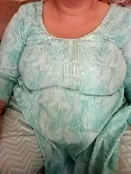 Snapshot of Simran_008 chatting on 03/01/26, 07:30 Simran 008 online show from 03/01/26, 07:30