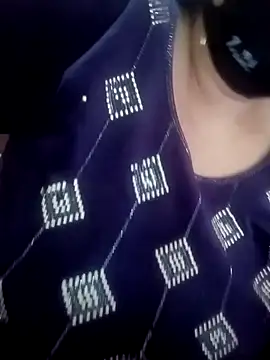 Snapshot of Simran_008 chatting on 02/18/26, 09:50 Simran 008 online show from 02/18/26, 09:50