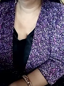 Snapshot of Simran_008 chatting on 03/02/26, 05:08 Simran 008 online show from 03/02/26, 05:08