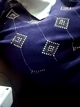 Snapshot of Simran_008 chatting on 02/17/26, 09:45 Simran 008 online show from 02/17/26, 09:45