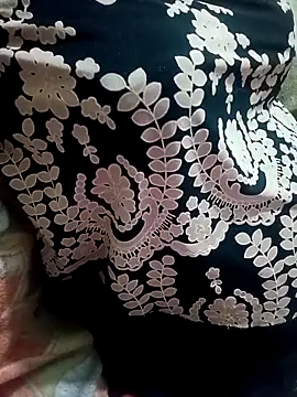 Snapshot of Simran_008 chatting on 02/22/26, 02:52 Simran 008 online show from 02/22/26, 02:52