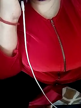 Snapshot of Simran_008 chatting on 02/13/26, 04:45 Simran 008 online show from 02/13/26, 04:45