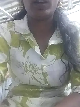 Snapshot of telugusailaja chatting on 02/16/26, 05:22 telugusailaja online show from 02/16/26, 05:22