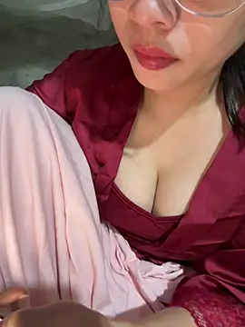 Snapshot of AYW-217 chatting on 02/21/26, 02:52 AYW-217 online show from 02/21/26, 02:52