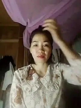 Snapshot of -Lundy- chatting on 02/12/26, 02:00 -Lundy- online show from 02/12/26, 02:00