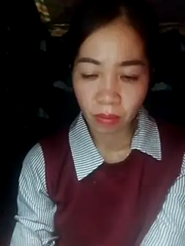 Snapshot of -Lundy- chatting on 02/25/26, 04:23 -Lundy- online show from 02/25/26, 04:23