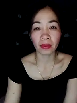 Snapshot of -Lundy- chatting on 02/20/26, 02:19 -Lundy- online show from 02/20/26, 02:19