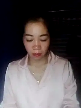 Snapshot of -Lundy- chatting on 02/16/26, 11:24 -Lundy- online show from 02/16/26, 11:24