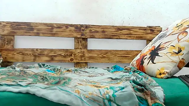 elfaty online show from 04/10/26, 04:25