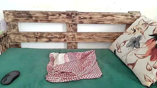 elfaty online show from 04/08/26, 09:22