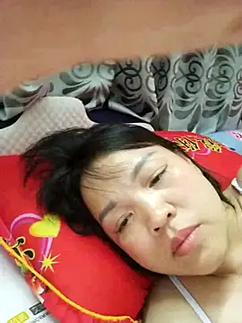Snapshot of Strawberry-wet chatting on 05/30/26, 05:18 Strawberry-wet online show from 05/30/26, 05:18