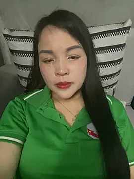 Snapshot of Strawberry-wet chatting on 02/20/26, 06:59 Strawberry-wet online show from 02/20/26, 06:59