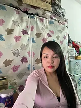 Snapshot of Strawberry-wet chatting on 03/10/26, 02:10 Strawberry-wet online show from 03/10/26, 02:10