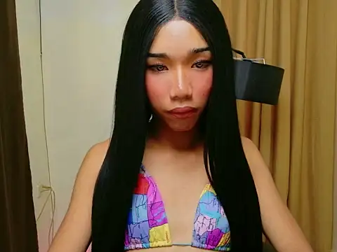 Queenoflustx online show from 05/07/26, 01:10