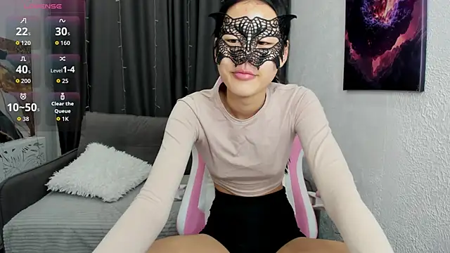 Snapshot of HelenBlazeTrt chatting on 02/16/26, 01:15 HelenBlazeTrt online show from 02/16/26, 01:15