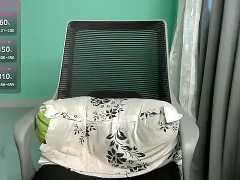 Romantic-Rascal online show from 03/17/26, 07:11